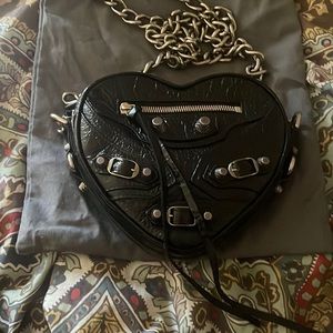 Balenciaga Le cagole heart chain crossbody handbag!!!